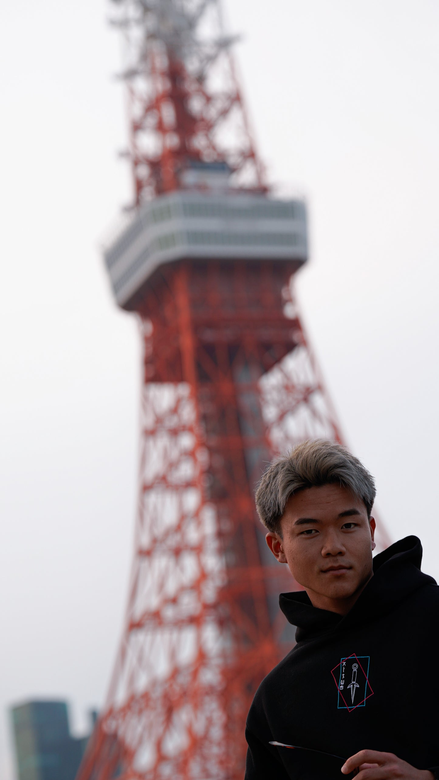 SUDADERA BORDADA OVERSIZE UNISEX EDICION JAPON