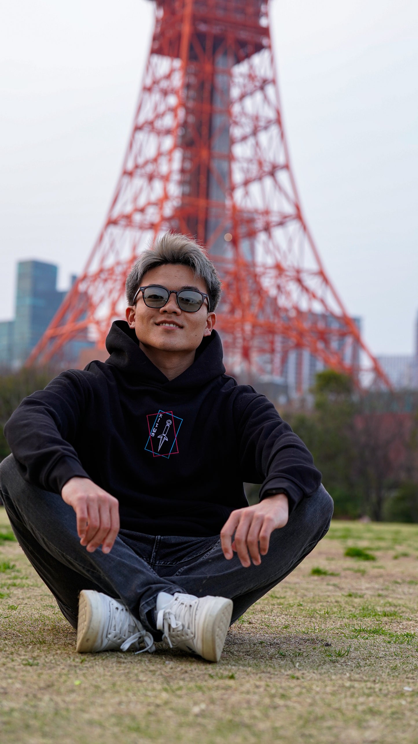 SUDADERA BORDADA OVERSIZE UNISEX EDICION JAPON